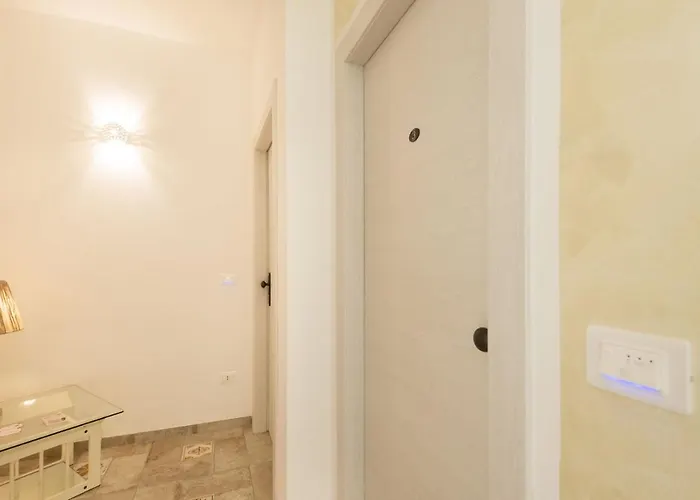 Bed & Breakfast Torre Dei Monaci 3*